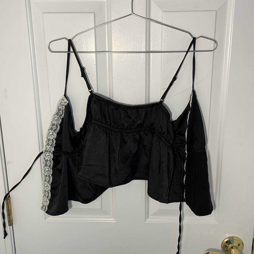 L.A. Hearts black top